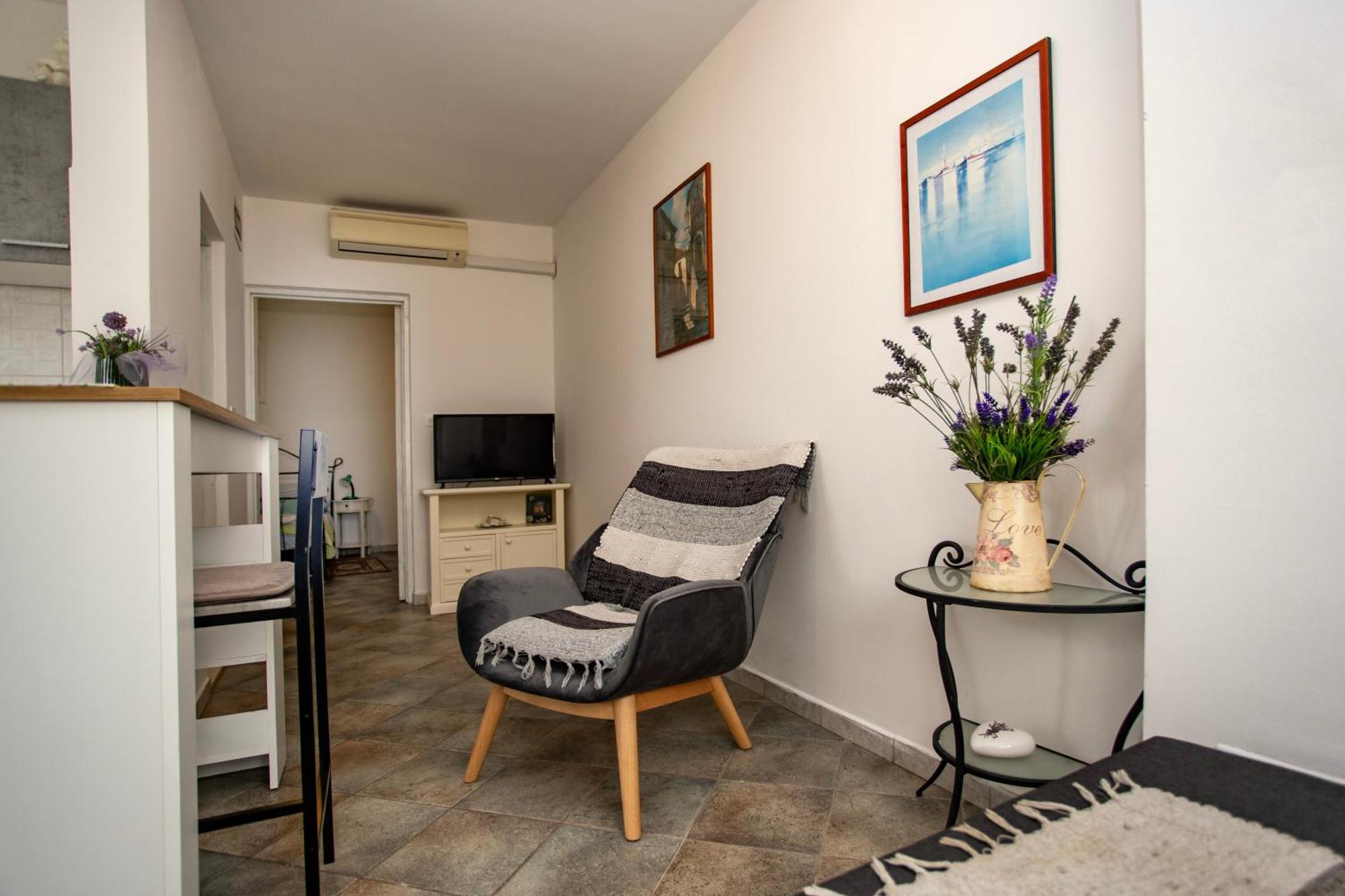Apartments Ina & Ika Ровин Екстериор снимка